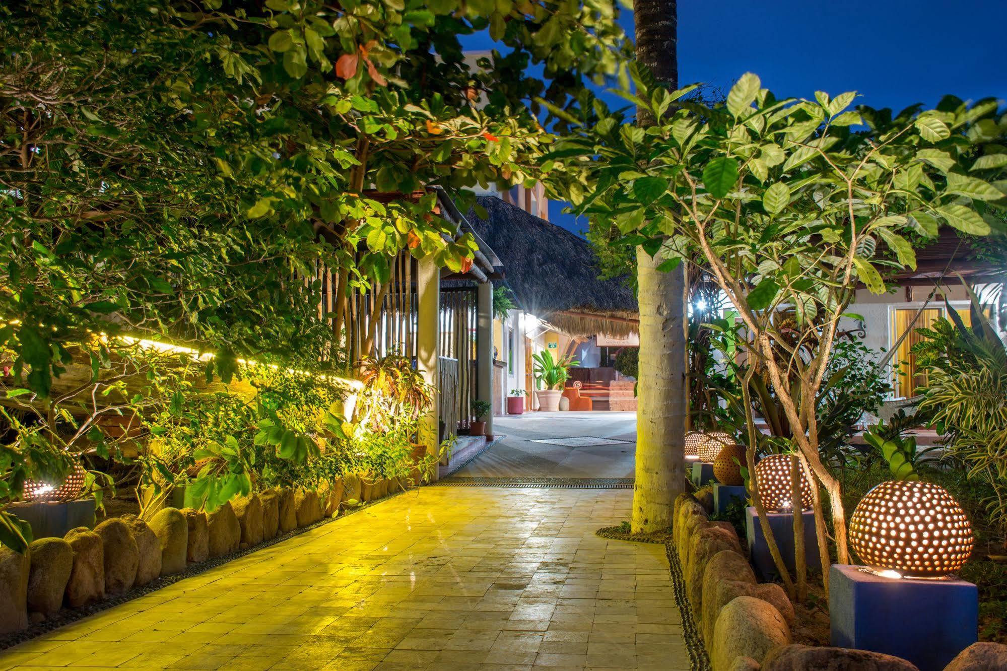 Hotel Meson De Mita Пунта Мита Екстериор снимка